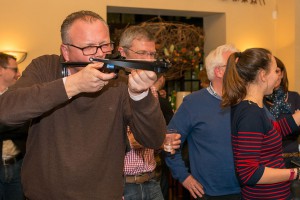 Mann mit Armbrust