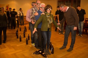 Menschen Bierflaschen Brille